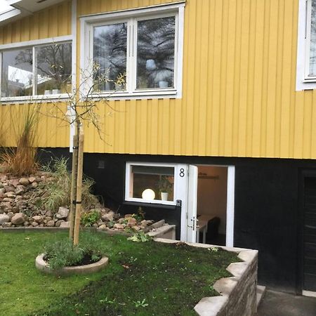 Bo Centralt I Vaernamo Esterno foto