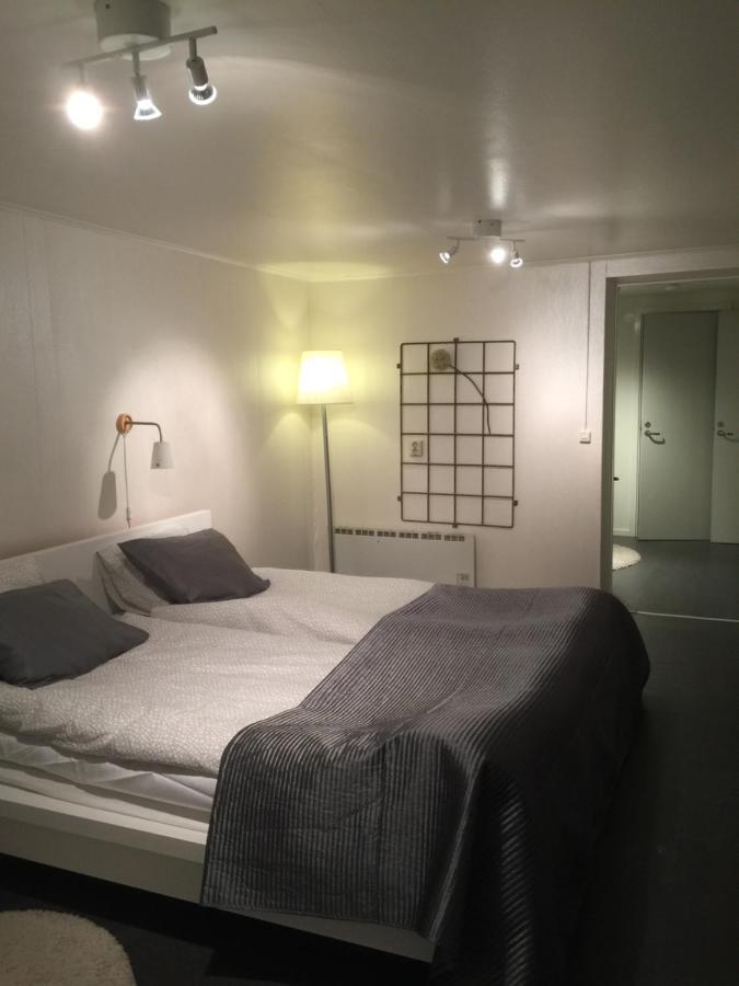 Bo Centralt I Vaernamo Esterno foto